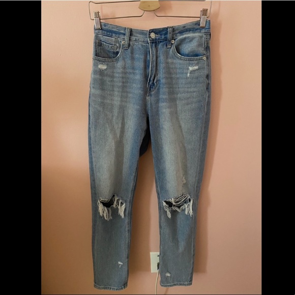 American Eagle Outfitters Mom Jeans - Picture 2 of 4